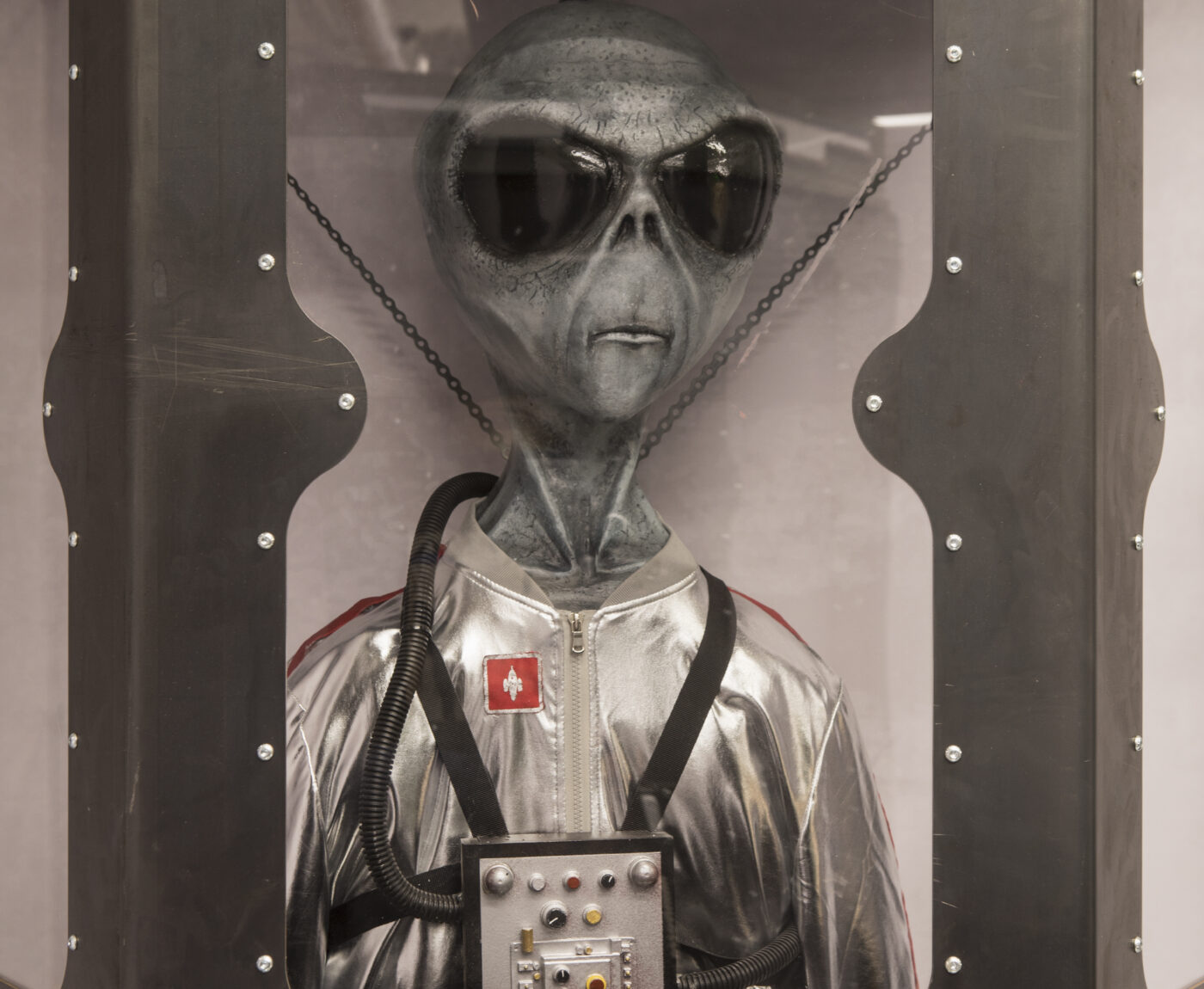 Alien Area 51 Game Escape Arcade